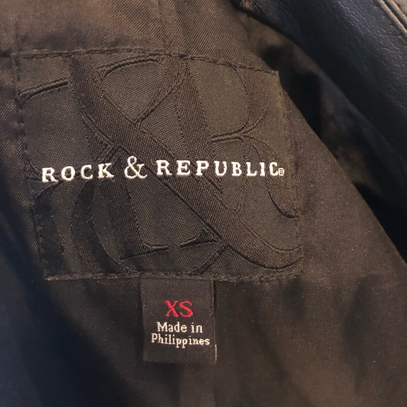 ROCK & REPUBLIC Women's Size XS Jacket Motorcycle Faux Leather Studded Black - Picture 5 of 10